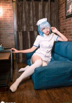 箱中女孩