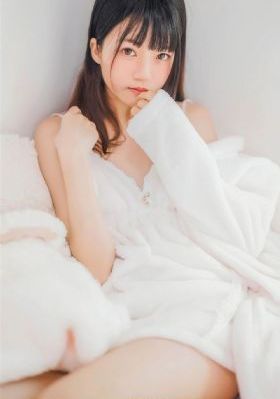 女大学生按摩
